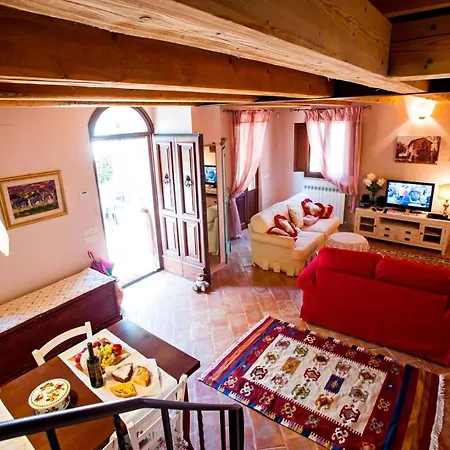 Casa vacanze Independent House With Pool San Costanzo
