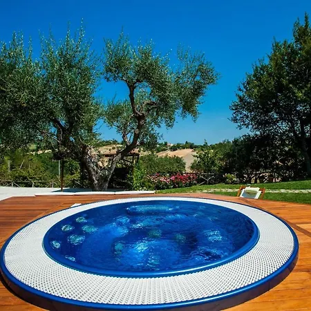 Independent House With Pool * San Costanzo